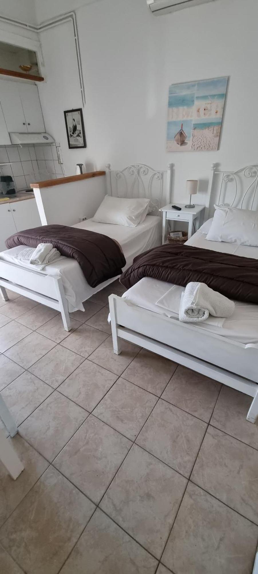 Δωματια Ξανθουλα Xanthoyla Rooms 阿马利阿波利 外观 照片